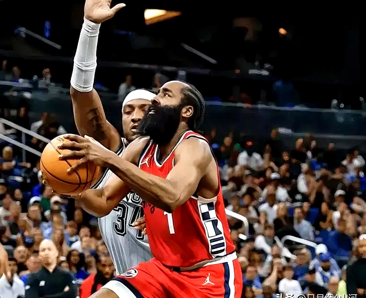 火箭遭人逆袭,哈登贡献分 火箭遭人逆袭,哈登贡献分