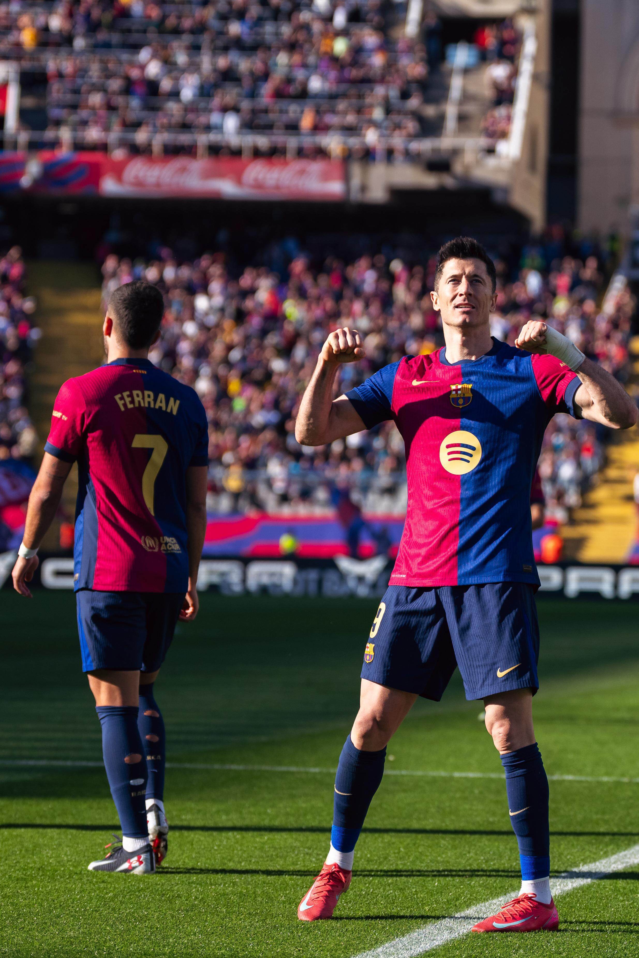 包含巴拉多利德击败莱万特,百折不挠向胜利冲刺的词条 包含巴拉多利德击败莱万特,百折不挠向胜利冲刺的词条