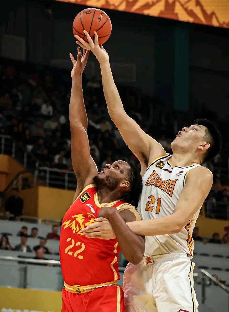 主力受伤但替补表现亮眼,球队连胜的简单介绍 主力受伤但替补表现亮眼,球队连胜的简单介绍