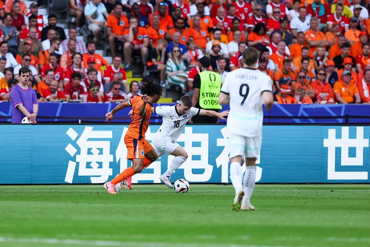 包含波兰连胜两场,领跑欧洲杯预选赛B组!的词条 包含波兰连胜两场,领跑欧洲杯预选赛B组!的词条