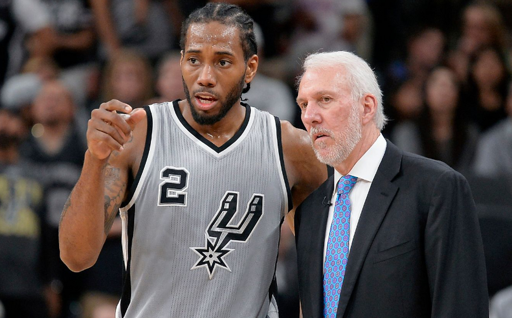 【马刺不敌人】伦纳德受伤,马刺客场告负人的简单介绍 【马刺不敌人】伦纳德受伤,马刺客场告负人的简单介绍