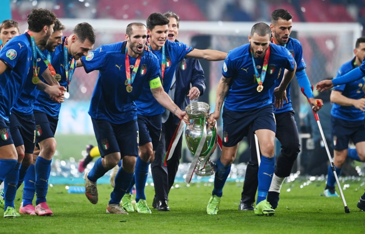 意大利队遭遇强队,剧情逆转获胜 意大利队遭遇强队,剧情逆转获胜