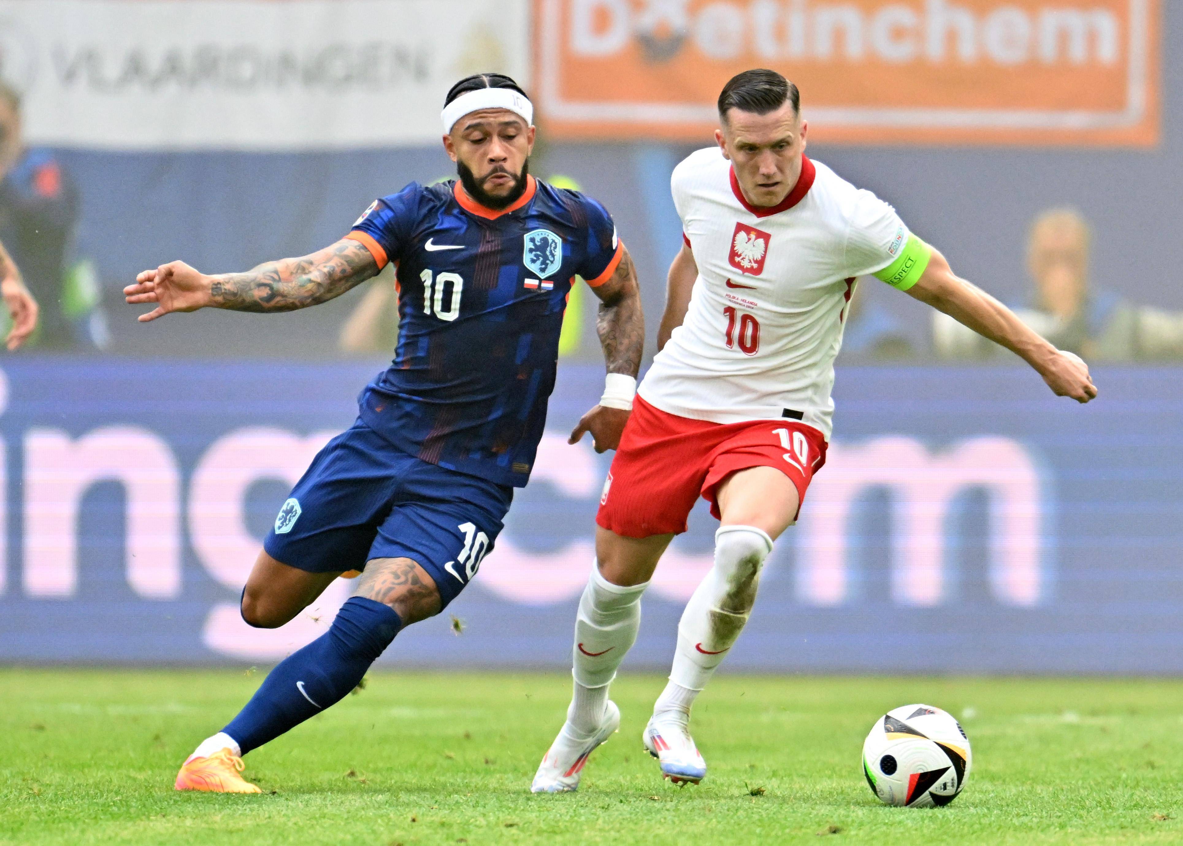 荷兰队在欧洲杯比赛中表现抢眼