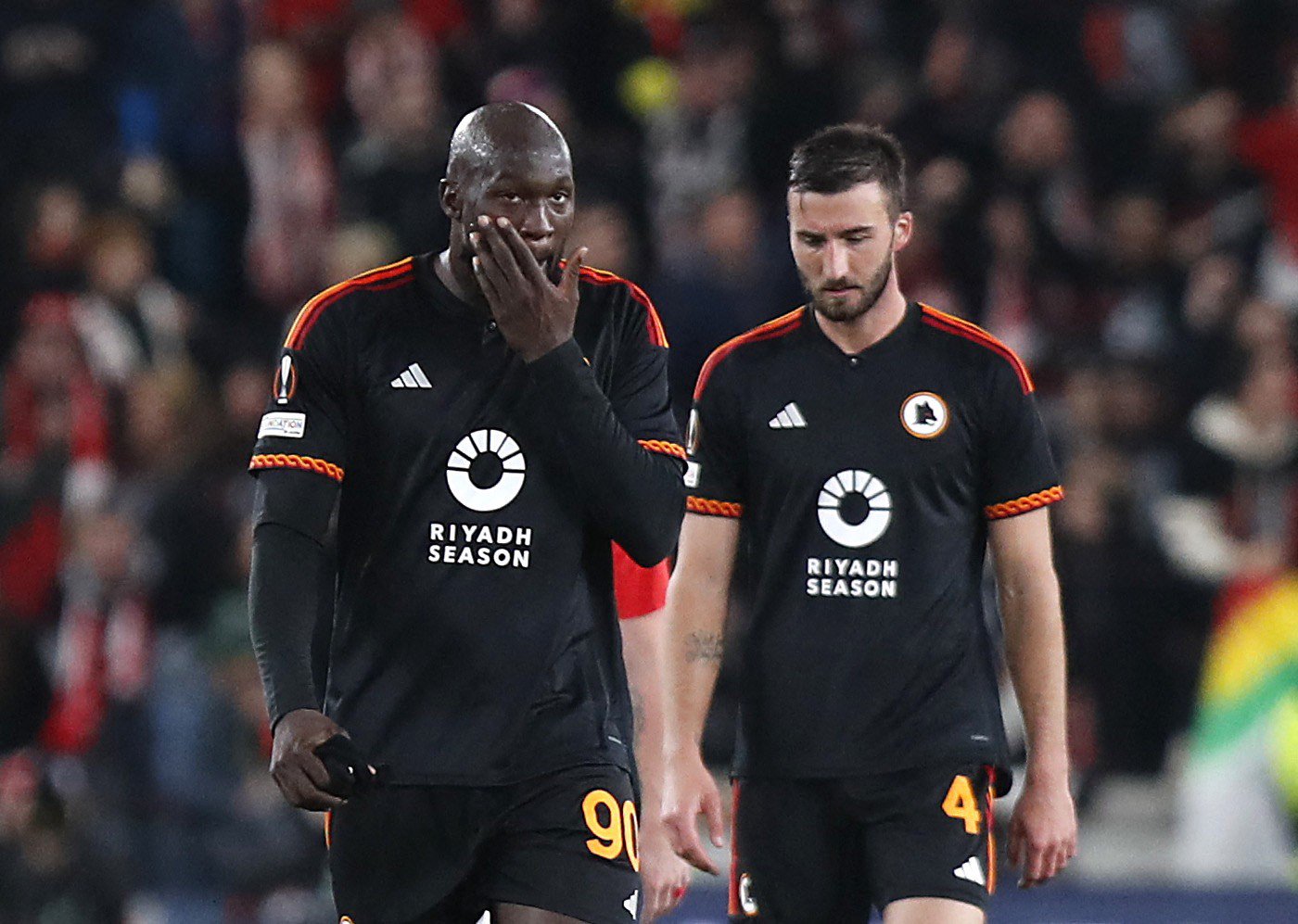 罗马核心球员受伤，球队前景蒙上阴影！的简单介绍