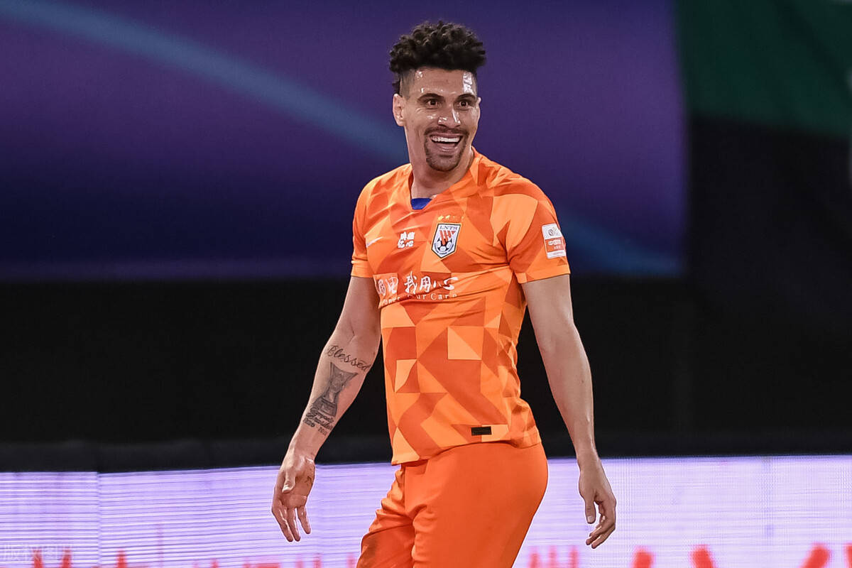 鲁能主场告捷，球队士气大振！的简单介绍