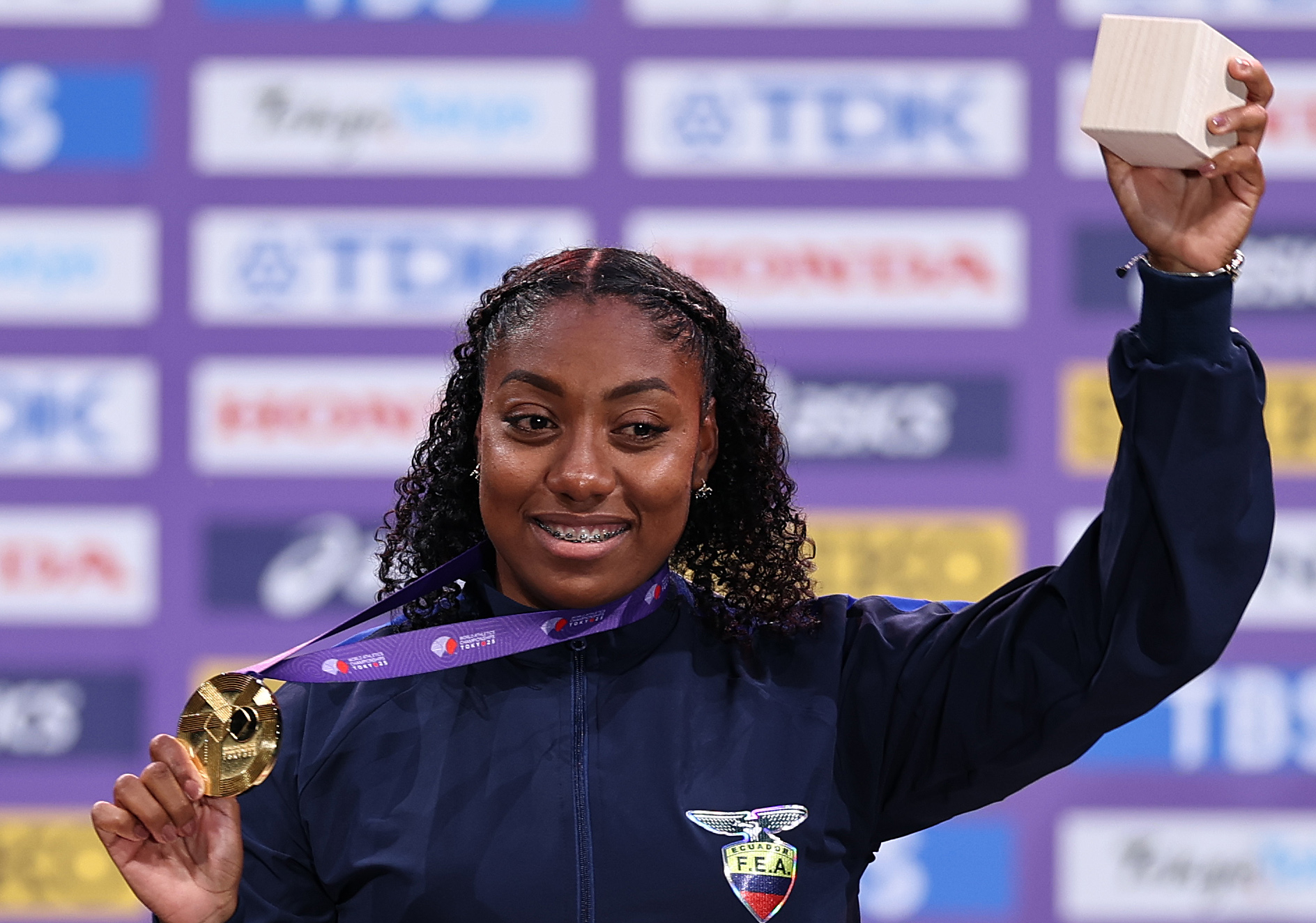 关于瑞典选手荣获田径女子铜牌的信息